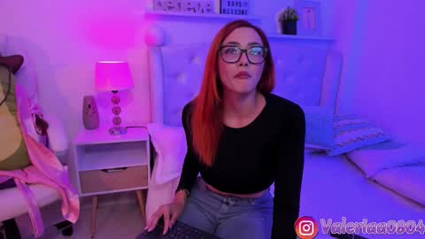 Valeria Arias  online show from September 19, 2025, 6:04 am