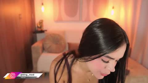    online show from November 19, 2025, 7:25 pm