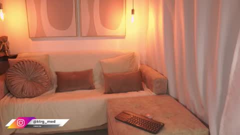    online show from November 24, 2025, 8:30 pm