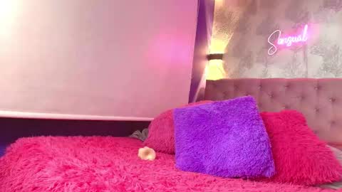 Snapshot of amelie_sutra chatting on December 14, 2025, 12:43 pm Amelie online show from December 14, 2025, 12:43 pm