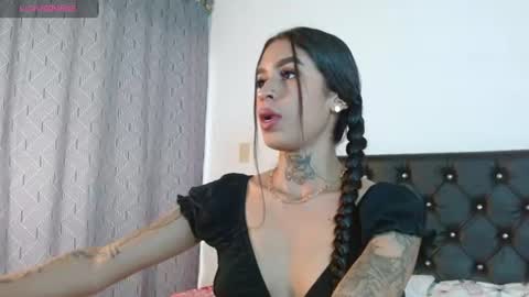 Ameliejoness  online show from July 1, 2026, 9:25 pm