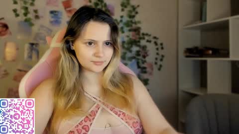Snapshot of amelienjames chatting on December 10, 2024, 2:28 pm Amelie James online show from December 10, 2024, 2:28 pm
