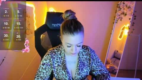 Amelie online show from April 9, 2026, 6:24 pm