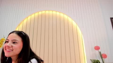 Amelia online show from December 20, 2024, 5:36 am