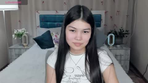AmeliyaHeat online show from May 27, 2026, 10:45 am