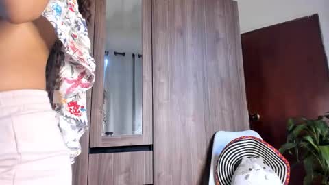 Amely  online show from February 6, 2026, 2:53 pm