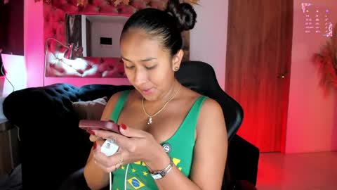 Snapshot of amelyamann chatting on April 28, 2026, 11:59 am online show from April 28, 2026, 11:59 am