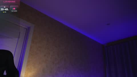 Amy  online show from December 20, 2024, 3:47 am