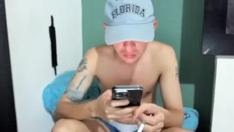 Snapshot of americanbig_dick chatting on July 27, 2026, 5:03 am Lucian online show from July 27, 2026, 5:03 am