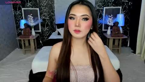 Snapshot of amethyst_claire chatting on September 22, 2025, 10:17 am Claire online show from September 22, 2025, 10:17 am