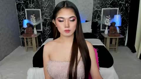 Snapshot of amethyst_claire chatting on October 13, 2025, 8:25 am Claire online show from October 13, 2025, 8:25 am