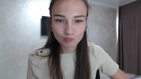 Snapshot of amethyst_night chatting on July 22, 2026, 8:17 am Julia online show from July 22, 2026, 8:17 am