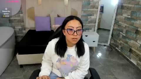 amhira_tay online show from July 14, 2026, 7:19 pm