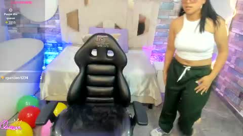 amhira_tay online show from July 15, 2026, 7:30 pm