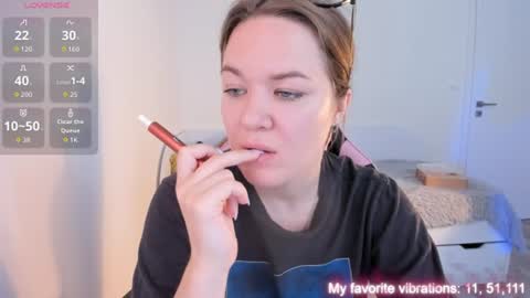Snapshot of ami_amour_ chatting on August 8, 2026, 11:12 am Hi-hi I am Kate welcome to my sexy room online show from August 8, 2026, 11:12 am