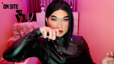 Queen Mireska online show from December 9, 2024, 3:44 pm