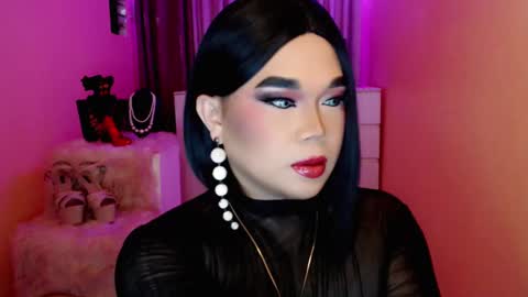 Queen Mireska online show from December 31, 2024, 5:44 am