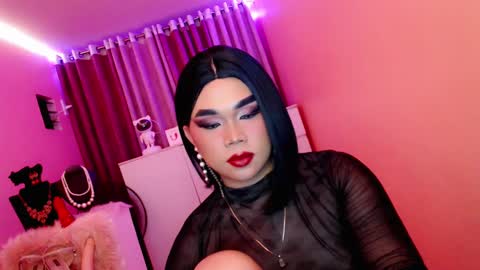 Queen Mireska online show from February 25, 2025, 3:49 pm