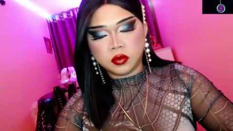 Snapshot of amiadoll chatting on June 9, 2026, 2:50 pm Queen Mireska online show from June 9, 2026, 2:50 pm