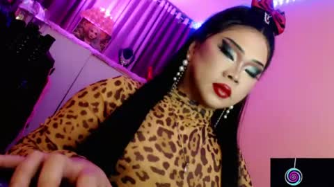 Snapshot of amiadoll chatting on June 30, 2026, 10:22 pm Queen Mireska online show from June 30, 2026, 10:22 pm