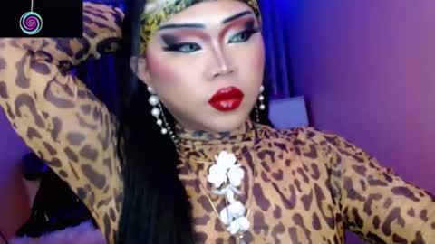 Snapshot of amiadoll chatting on July 28, 2026, 4:39 pm Queen Mireska online show from July 28, 2026, 4:39 pm
