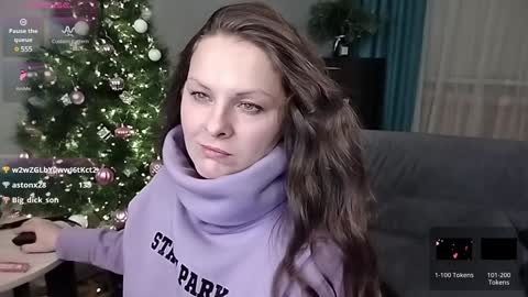 Mila online show from December 18, 2024, 2:17 pm