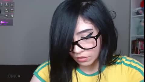 Snapshot of amilustxx chatting on February 20, 2026, 2:52 am amilust online show from February 20, 2026, 2:52 am