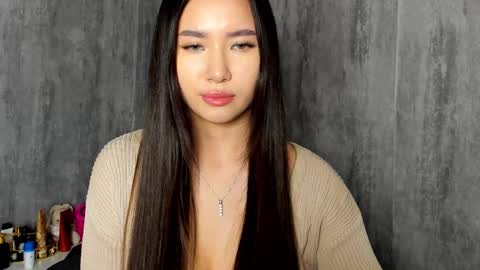 Snapshot of amina_artin chatting on December 5, 2024, 12:55 pm Amina online show from December 5, 2024, 12:55 pm