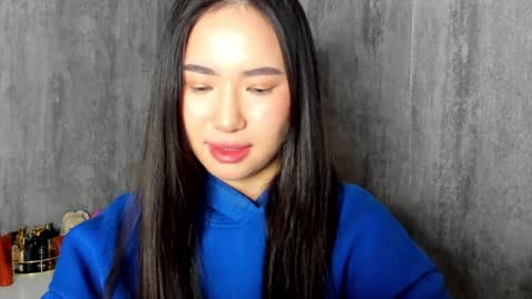 Snapshot of amina_artin chatting on December 19, 2024, 9:40 am Amina online show from December 19, 2024, 9:40 am