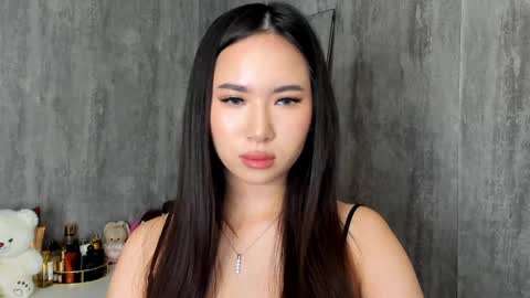 Snapshot of amina_artin chatting on January 10, 2025, 12:15 pm Amina online show from January 10, 2025, 12:15 pm