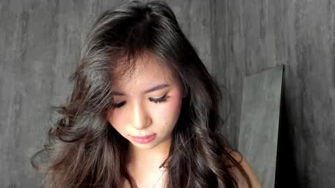 Snapshot of amina_artin chatting on January 29, 2025, 1:49 pm Amina online show from January 29, 2025, 1:49 pm