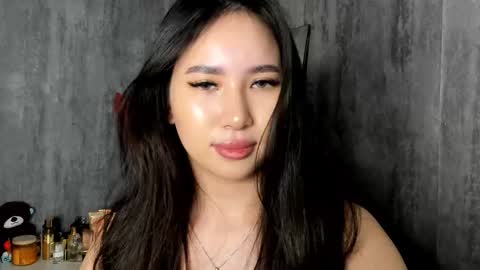 Snapshot of amina_artin chatting on February 20, 2025, 1:08 pm Amina online show from February 20, 2025, 1:08 pm