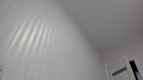 Snapshot of aminaswan_ chatting on December 21, 2024, 6:19 am Kristina online show from December 21, 2024, 6:19 am