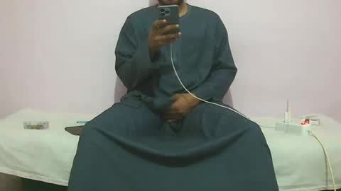 Amir online show from October 6, 2025, 10:07 pm