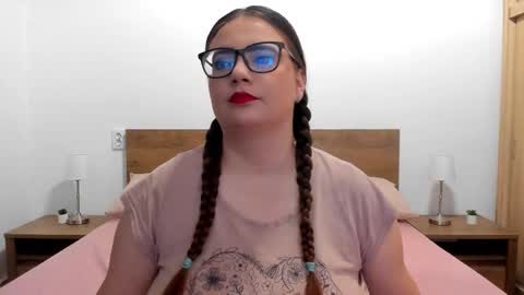 Amira Vyxen online show from October 8, 2025, 9:01 pm