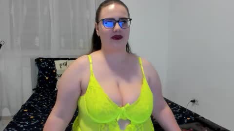 Amira Vyxen online show from February 28, 2026, 6:42 pm