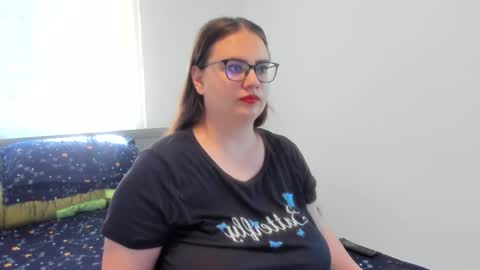 Amira Vyxen online show from May 25, 2026, 4:51 am