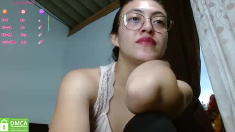 amitlu_ online show from May 21, 2026, 10:39 pm