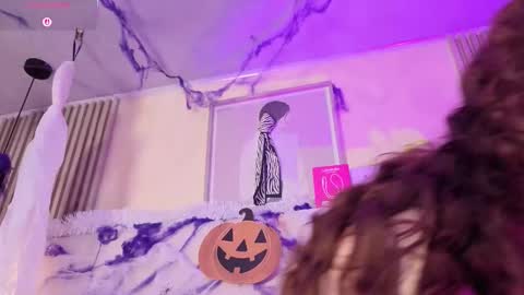 ammber_mjs online show from October 24, 2025, 12:45 pm