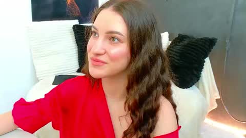 Amira online show from June 24, 2026, 4:22 am