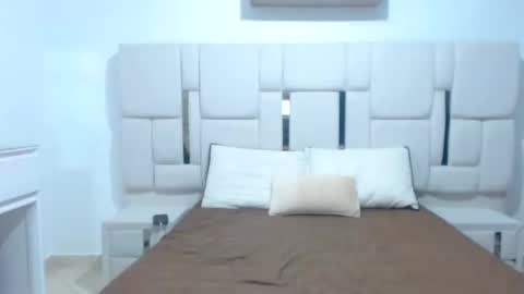 ammy_velez online show from February 23, 2025, 1:24 am