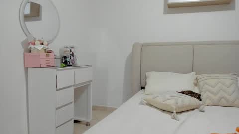 ammy_velez online show from June 3, 2026, 8:03 pm