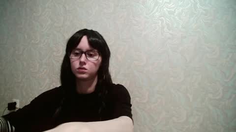 Amomira honeyx online show from June 13, 2026, 11:52 am