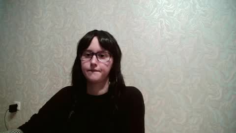 Amomira honeyx online show from June 19, 2026, 10:30 am