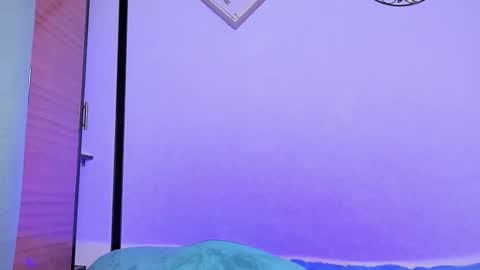 Snapshot of amon_kyle chatting on November 16, 2025, 5:24 am Amon online show from November 16, 2025, 5:24 am