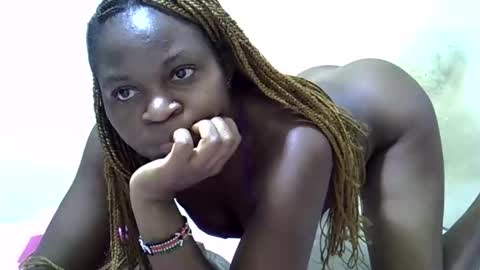 Snapshot of amor_anny chatting on April 22, 2026, 8:43 pm anny online show from April 22, 2026, 8:43 pm