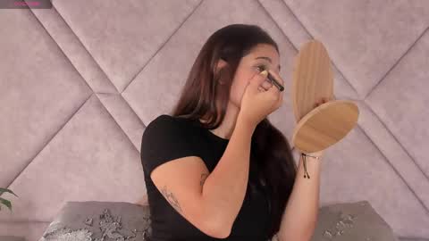 amora online show from April 10, 2026, 1:38 pm