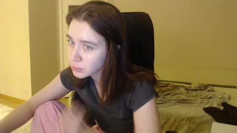 miss unforgettable online show from February 4, 2025, 4:15 am