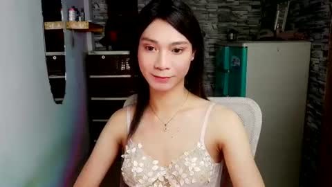 Snapshot of amorous_tina chatting on July 25, 2026, 8:45 am Tina online show from July 25, 2026, 8:45 am