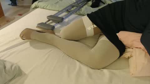 amputee_trans online show from April 2, 2026, 6:44 am